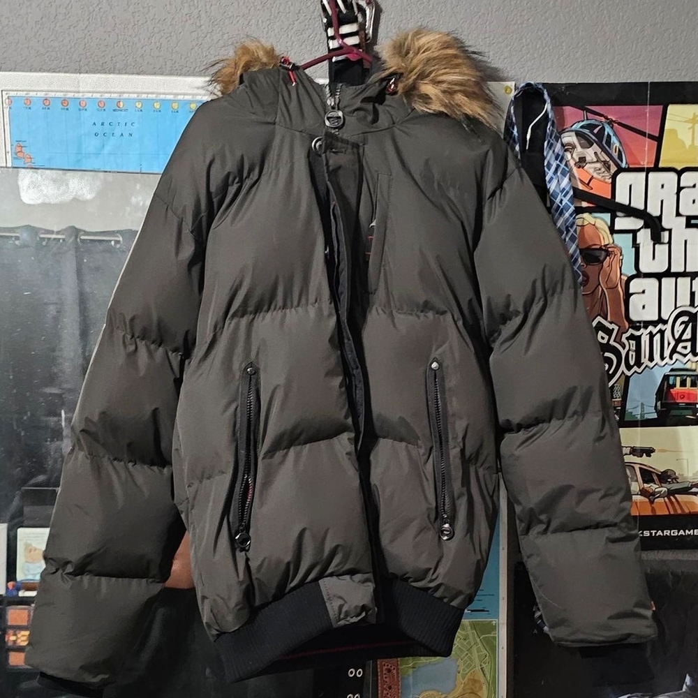 Men's Winter Jacket - Picture 2 of 3